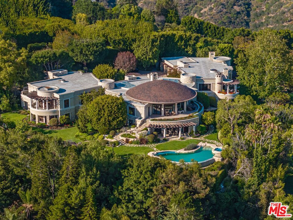 1101 Bel Air Place — photo