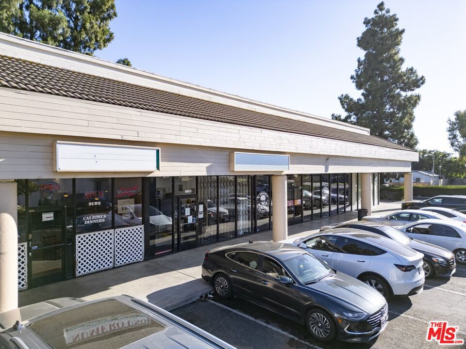 1960 Sequoia Avenue 3 — photo