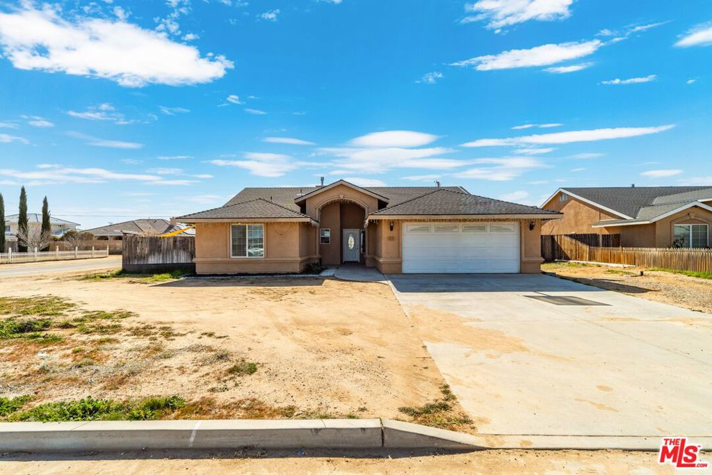 9516 Mendiburu Road — photo