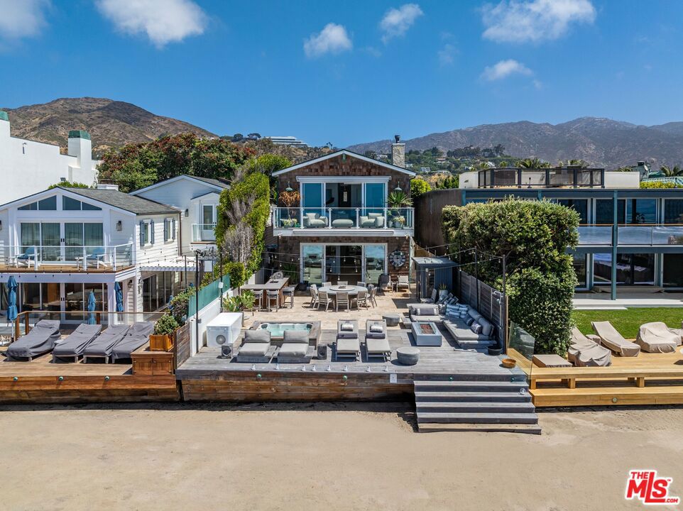 23812 Malibu Road — photo