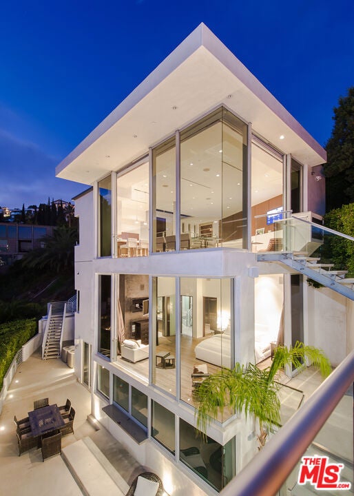 9274 Sierra Mar — photo