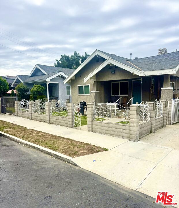 6157 Mesa Avenue — photo