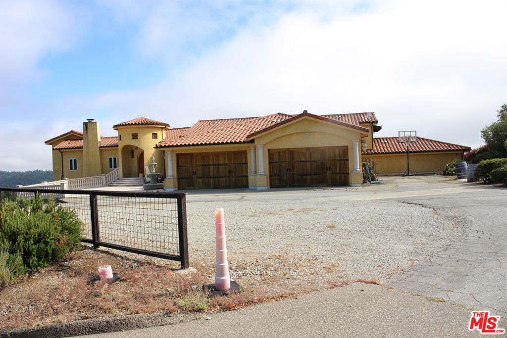 26985 Loma Prieta Way — photo