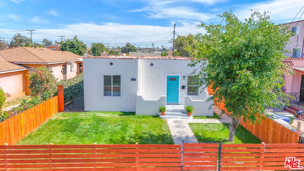 3312 Hyde Park Boulevard — photo