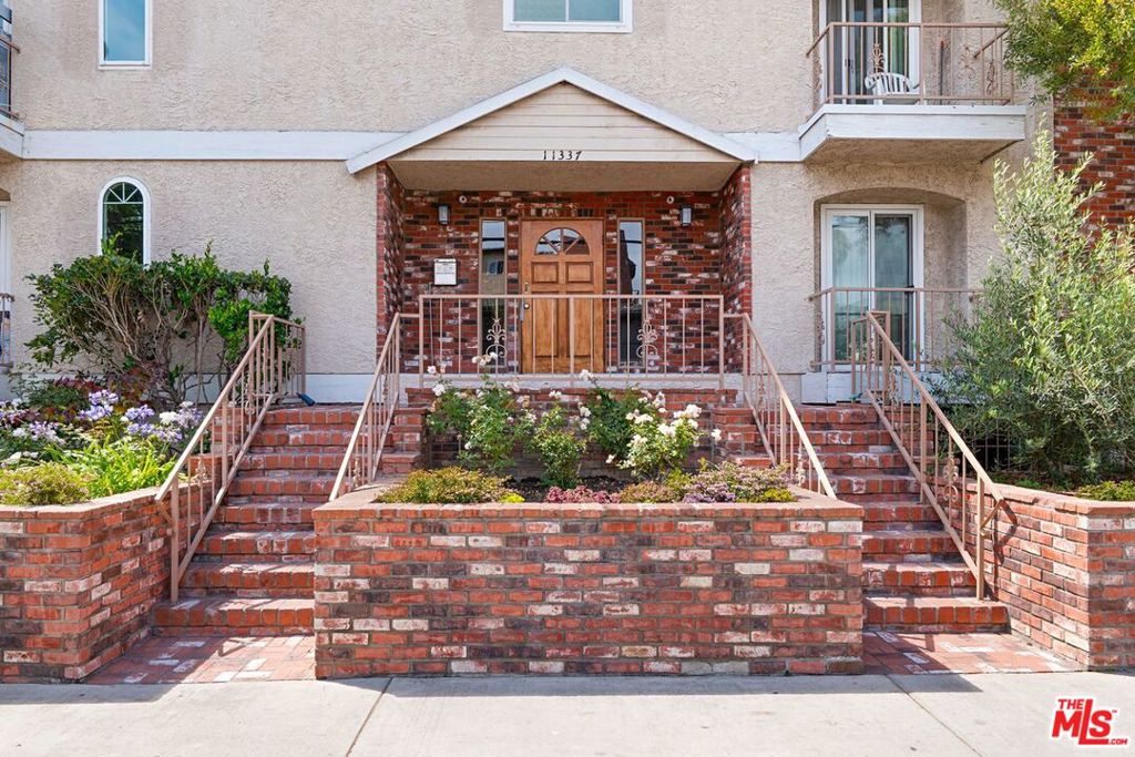 11337 Nebraska Avenue 303 — photo