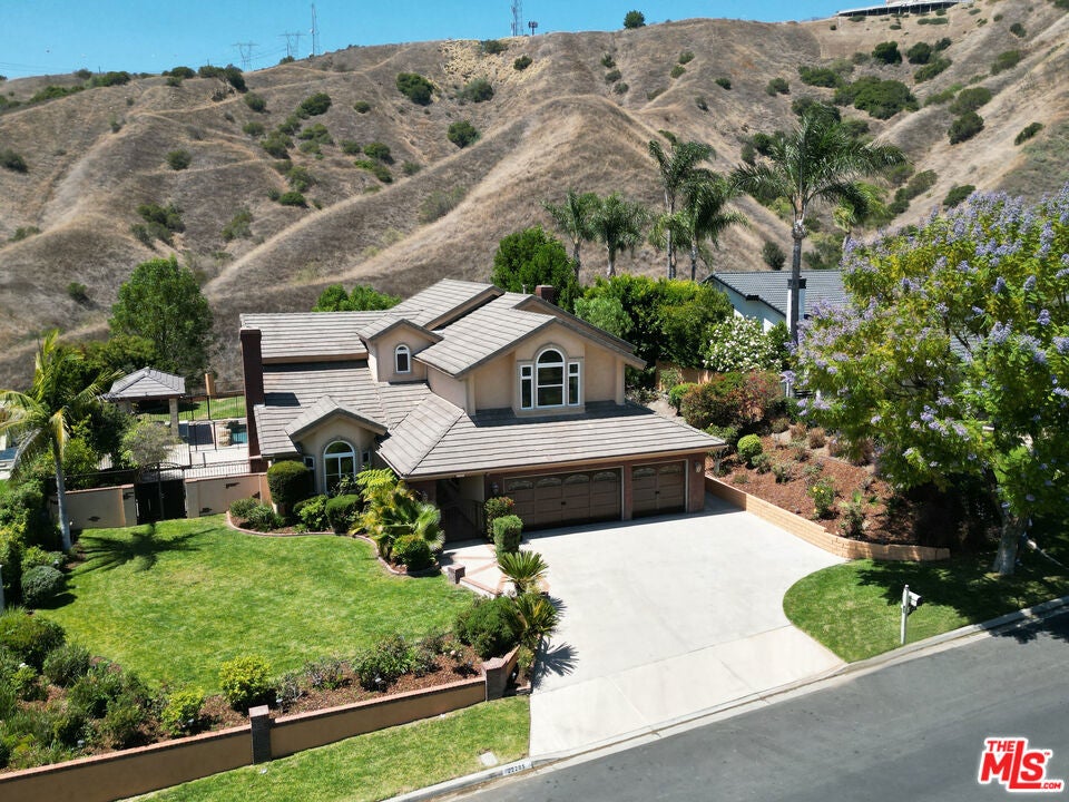 22285 Rolling Hills Lane — photo