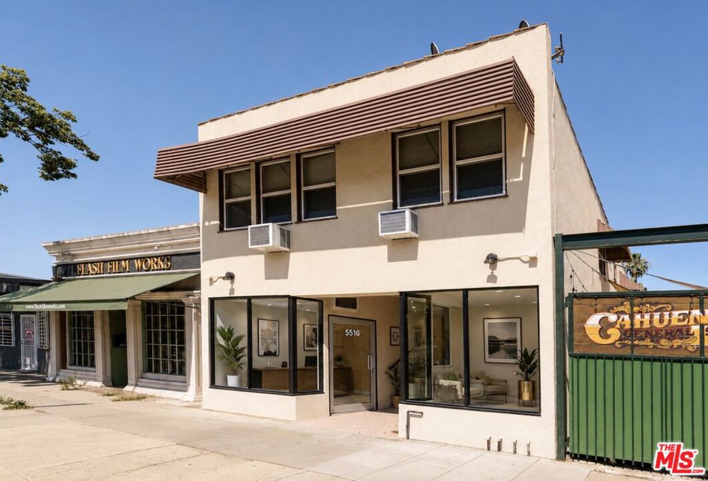 5516 Cahuenga Boulevard — photo
