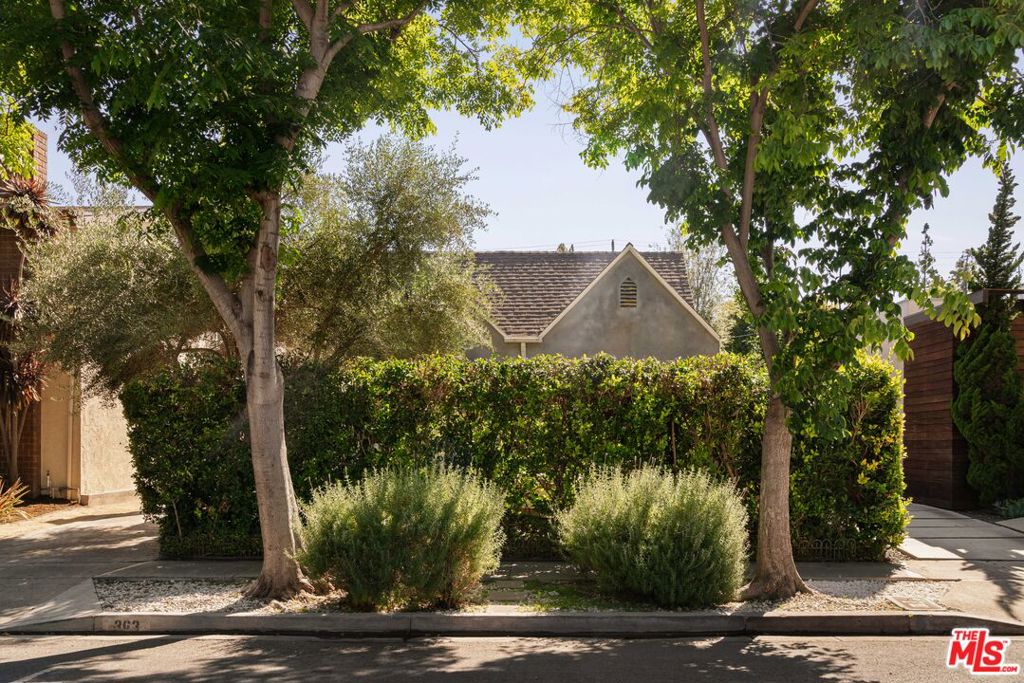 363 Huntley Drive — photo