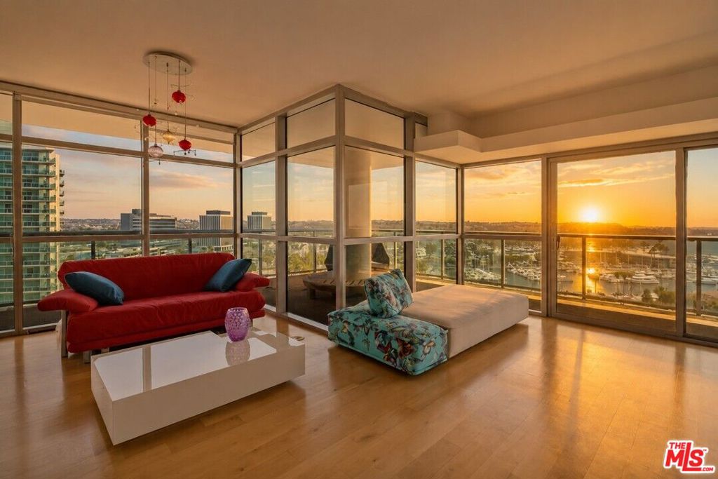 13700 Marina Pointe Drive 1401 — photo