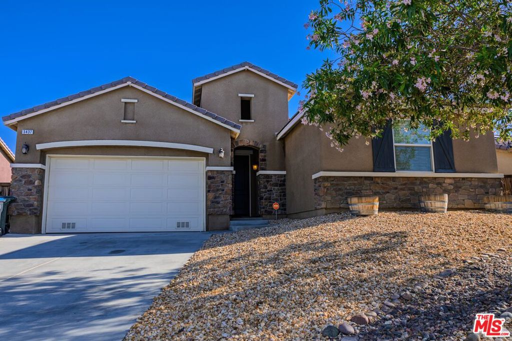 3437 Jaguar Court — photo