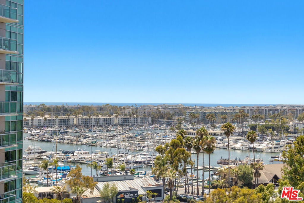 13700 Marina Pointe Drive 1016 — photo