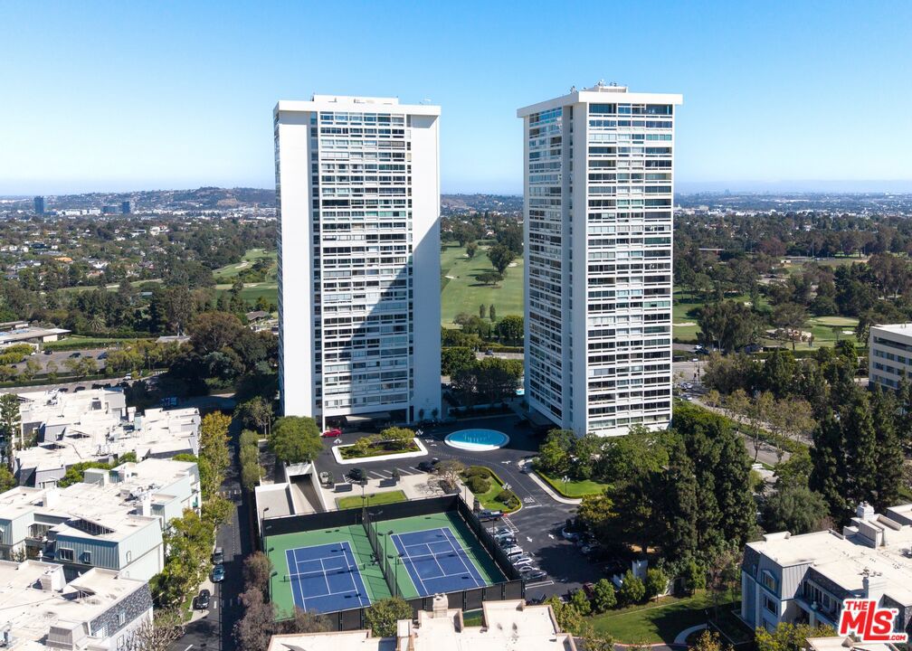 2220 Avenue Of The Stars 2701 — photo