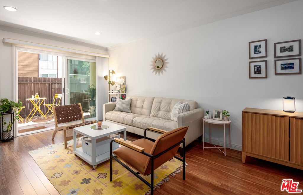 5650 Sumner Way 102 — photo
