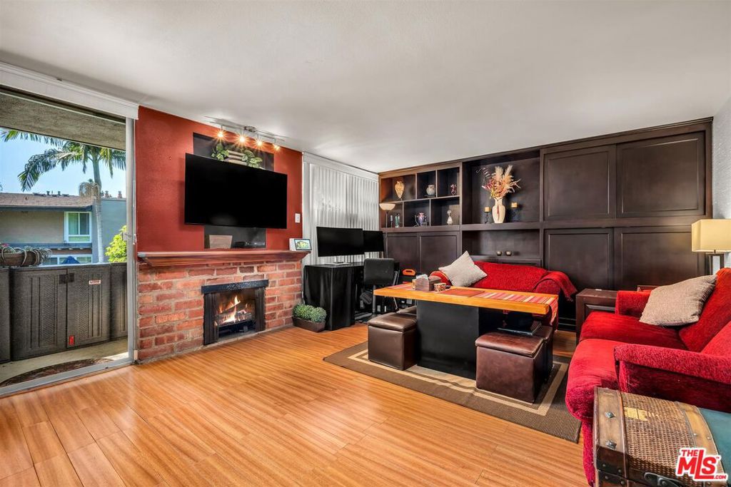 6305 Green Valley Circle 213 — photo