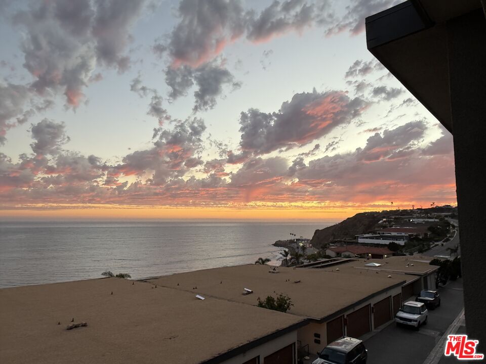 18071 Coastline Dr 16 — photo
