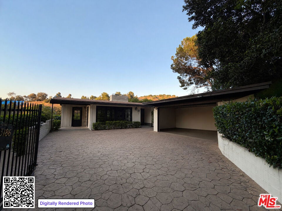 3186 Coldwater Canyon Avenue — photo