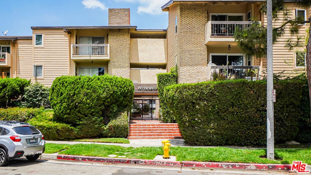 6151 Canterbury Drive 103 — photo