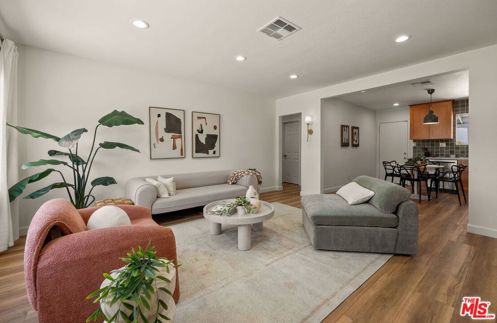 13126 Terra Bella Street — photo