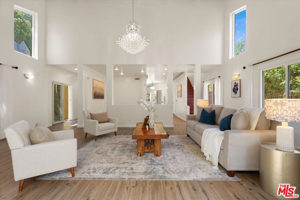 5216 Sale Avenue — photo