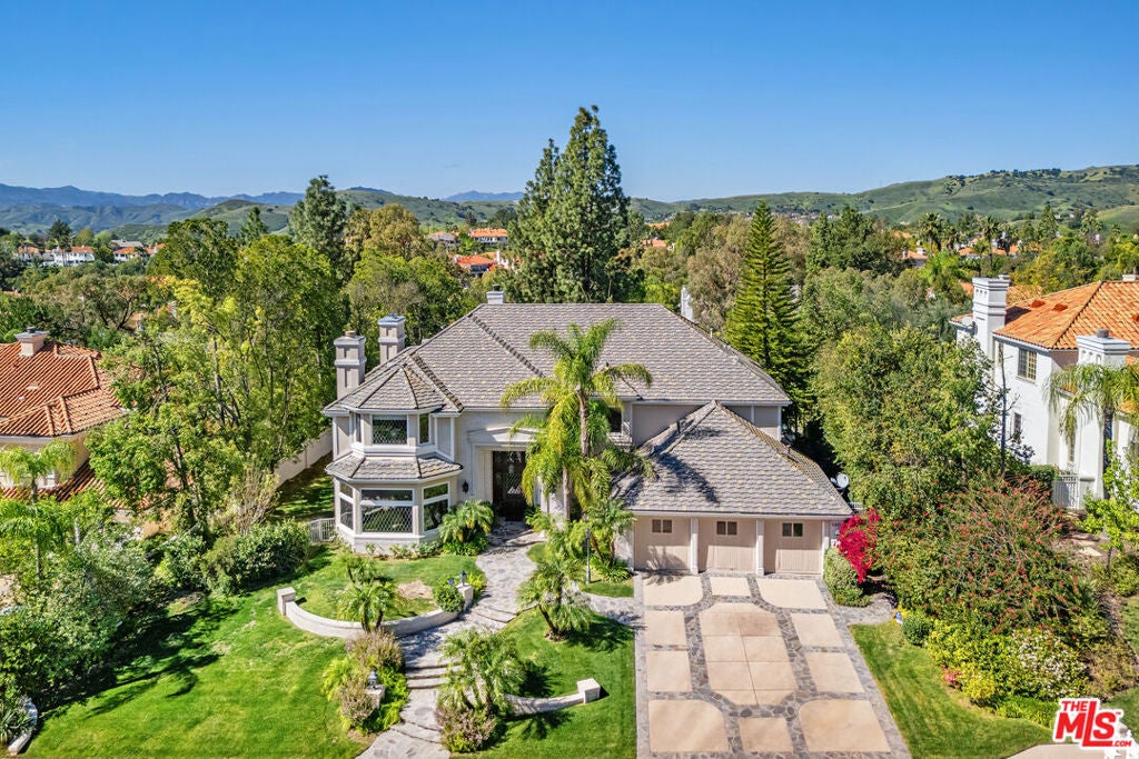 5405 Fremantle Lane — photo