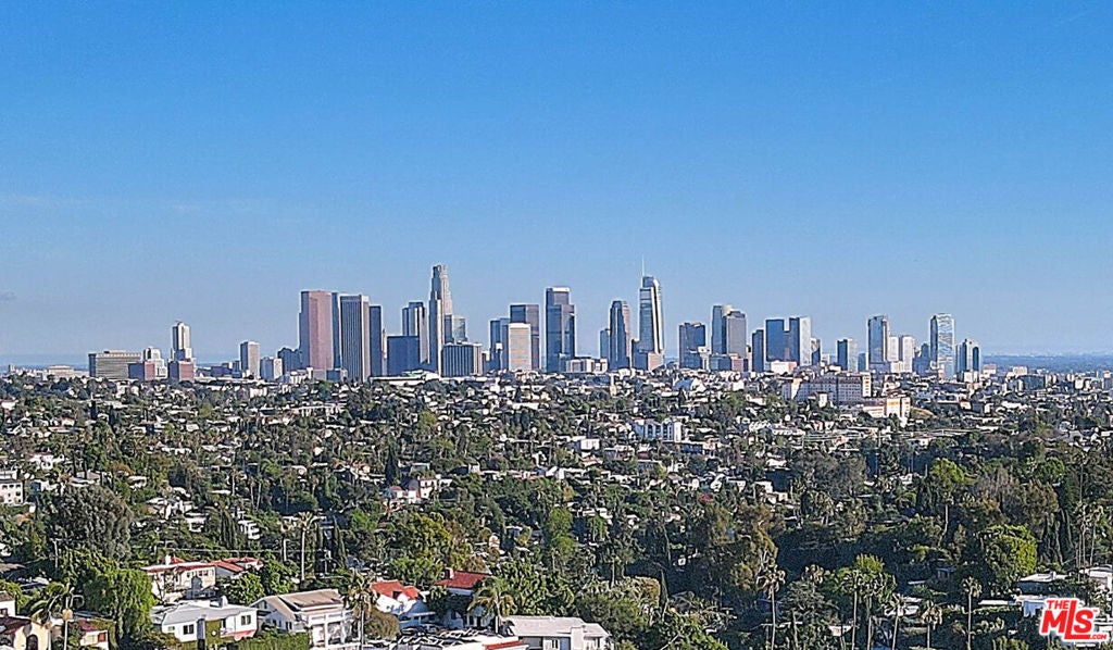 1707 Micheltorena Street 208 — photo