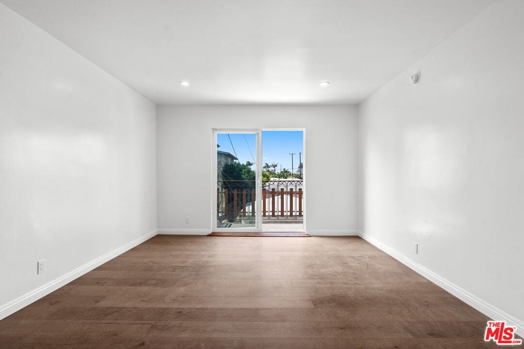 616 Sunset Avenue D — photo