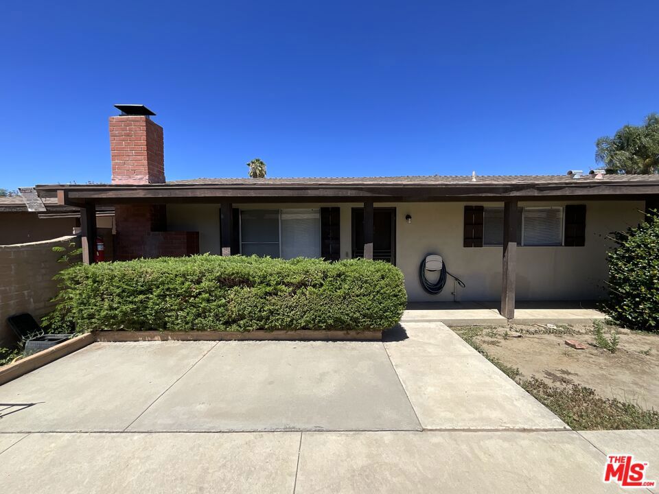 1440 Calhoun Court C — photo