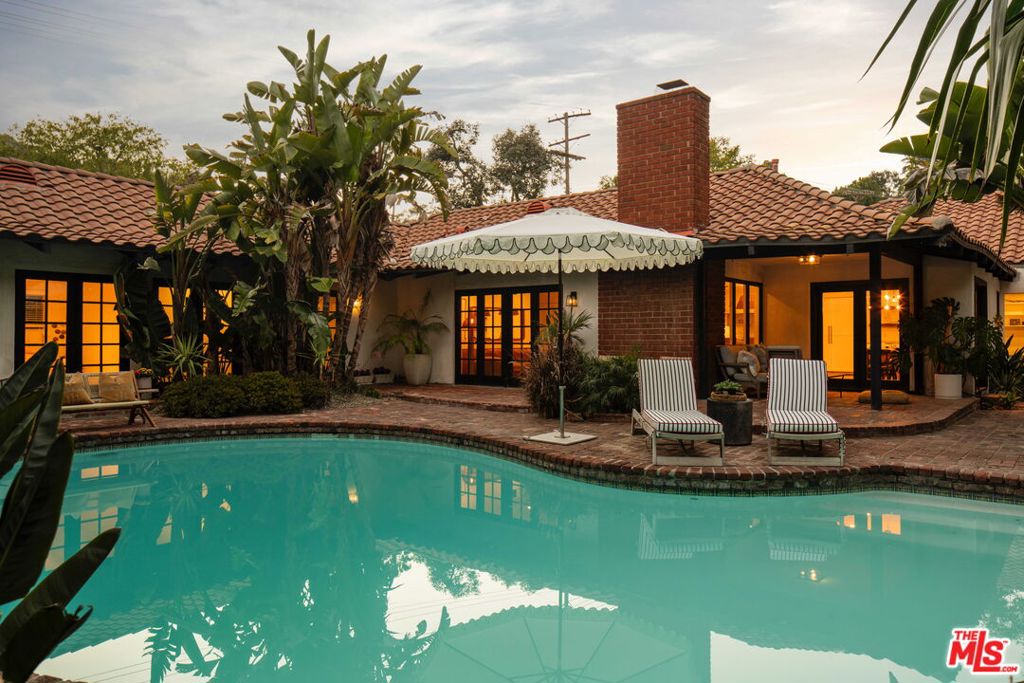 2630 Laurel Pass — photo
