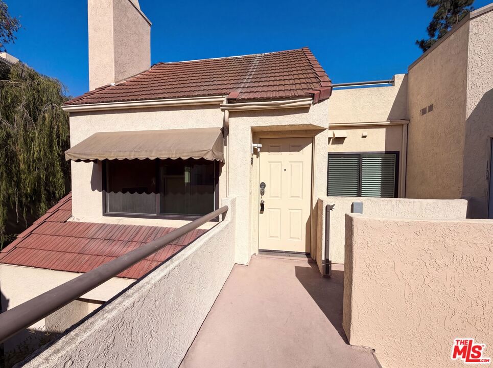 87 Pearl — photo