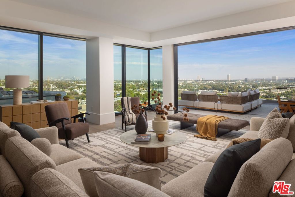 8420 W Sunset Boulevard 607 — photo