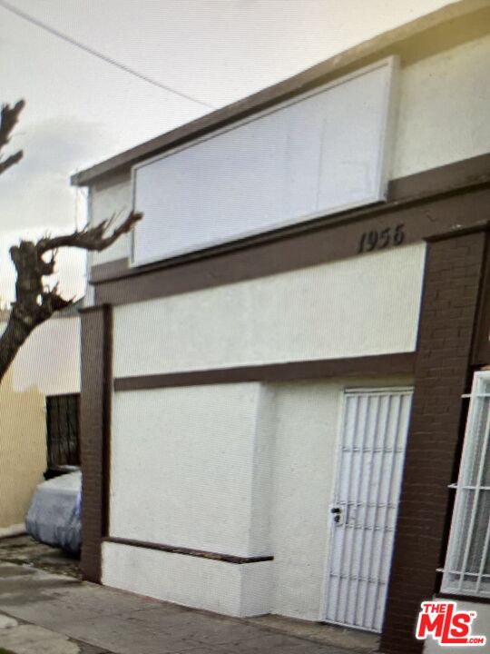 1956 W Jefferson Blvd — photo