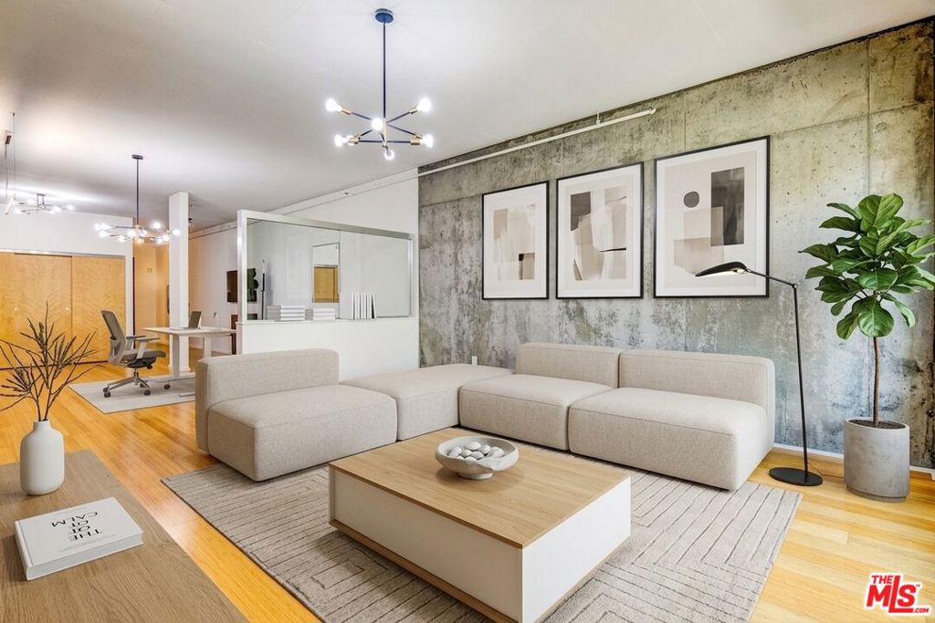 1111 S Grand Avenue 706 — photo