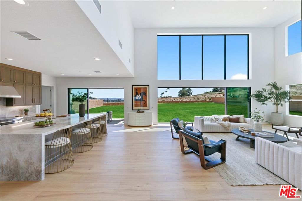 22810 Seaqua Circle — photo