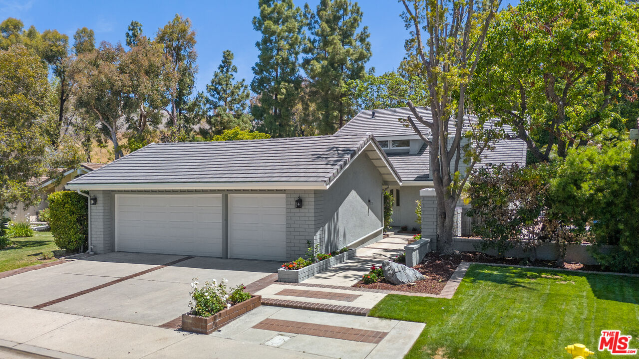 19 Rippling Strm, Irvine, CA 92603