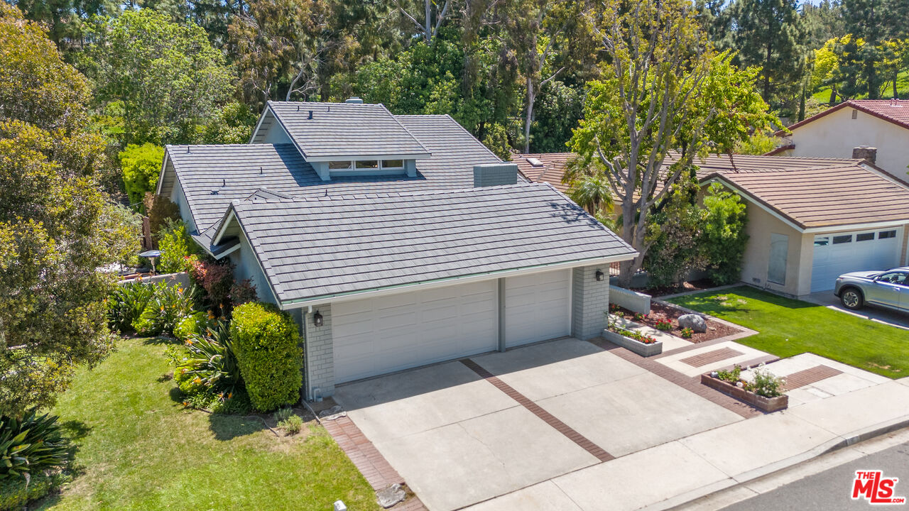 19 Rippling Strm, Irvine, CA 92603 — photo 2