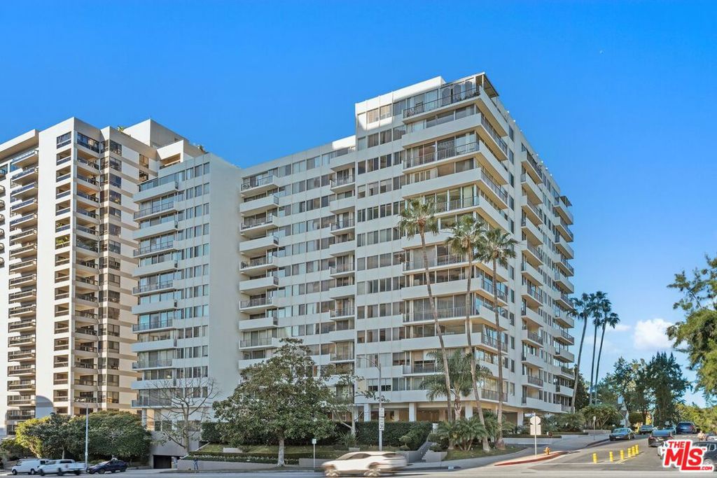 10433 Wilshire Boulevard 602 — photo
