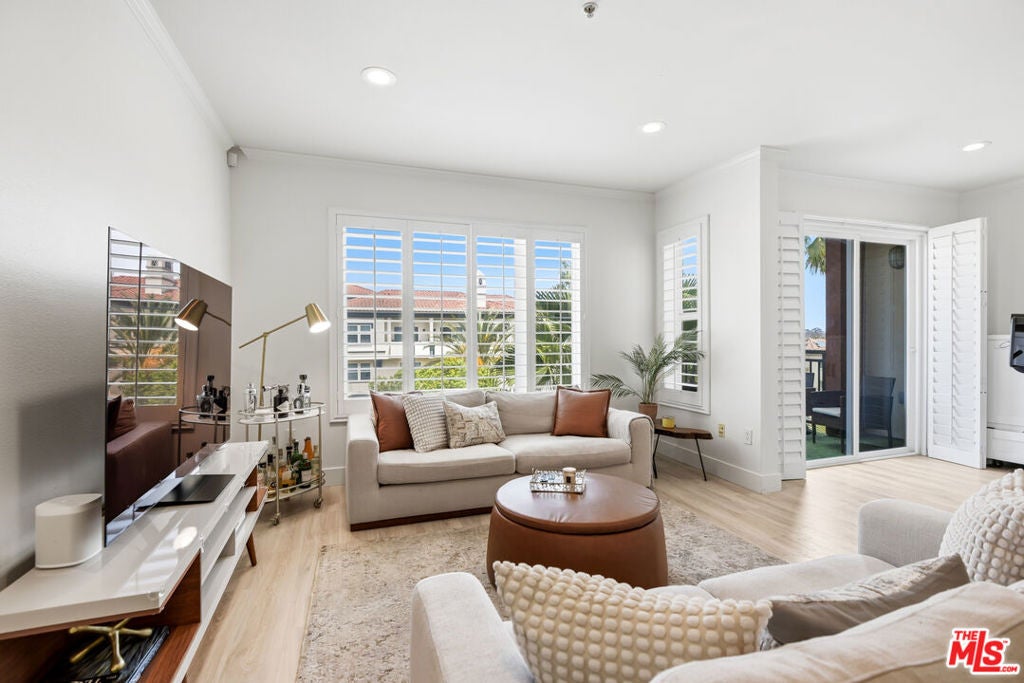 6020 Seabluff Drive 411 — photo