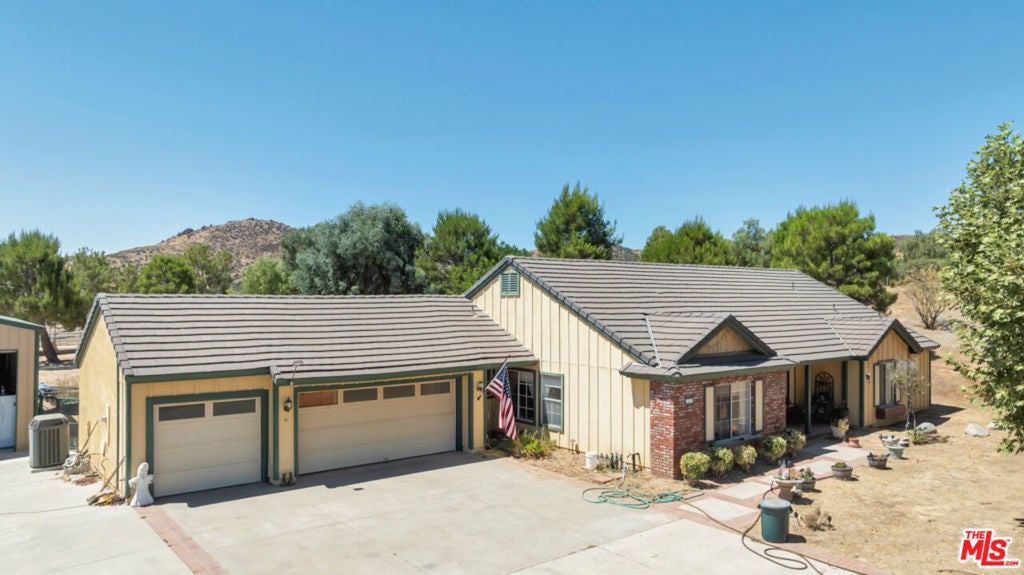 11734 Chisholm Court — photo