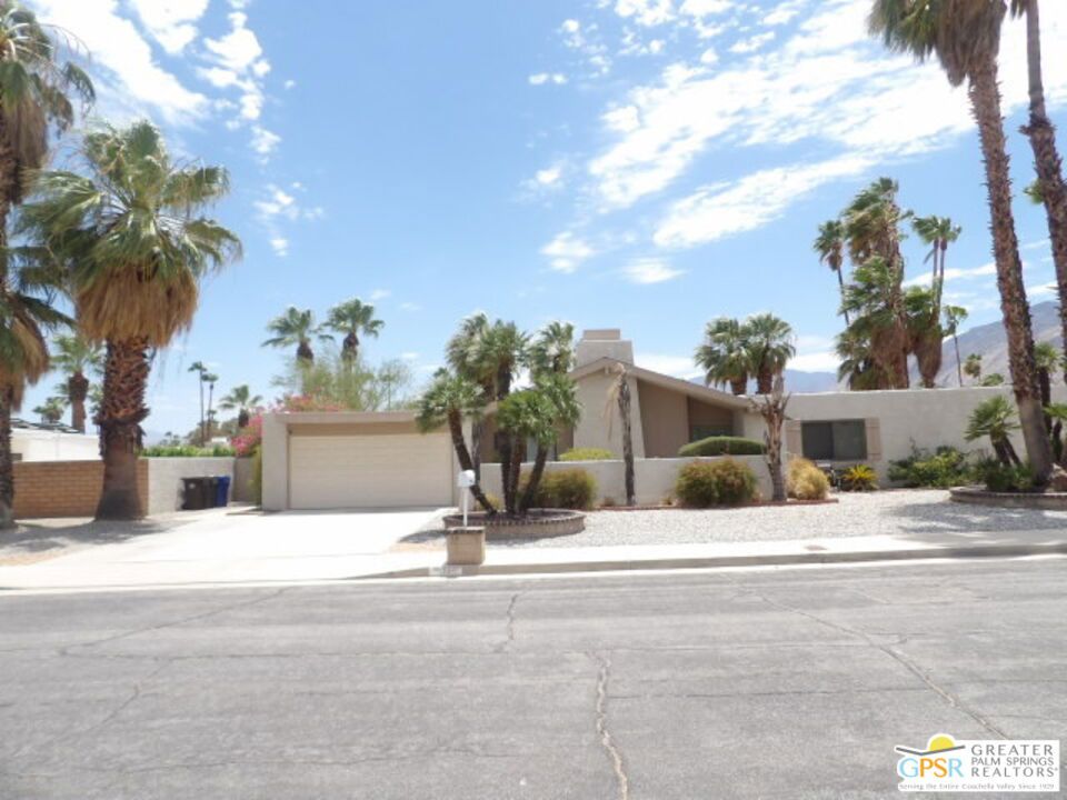 917 E El Cid — photo