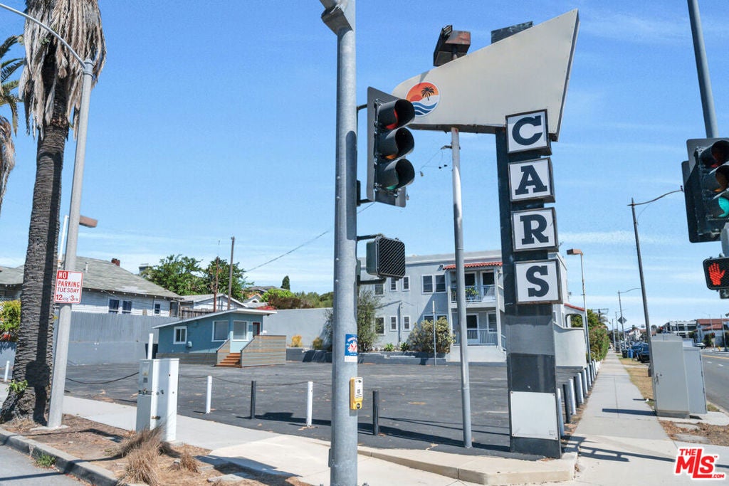 339 S Pacific Coast Highway — photo