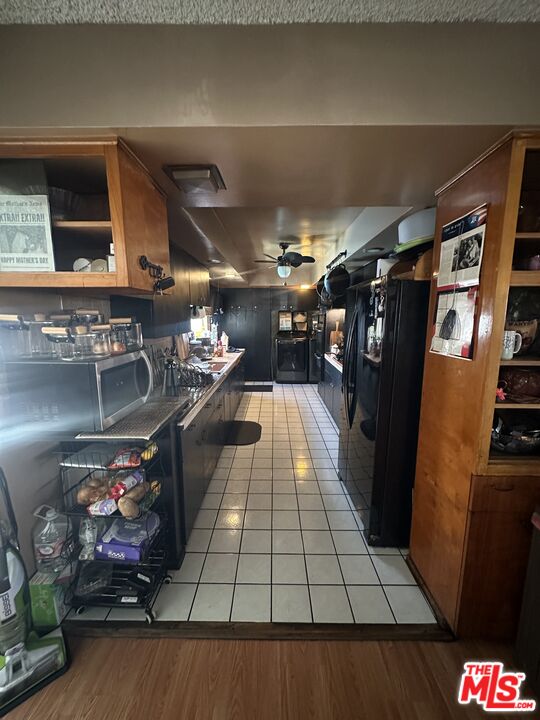 Home in Compton, CA 90221 — photo 3