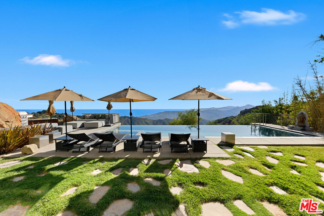 Home in Malibu, CA 90265 — photo 3