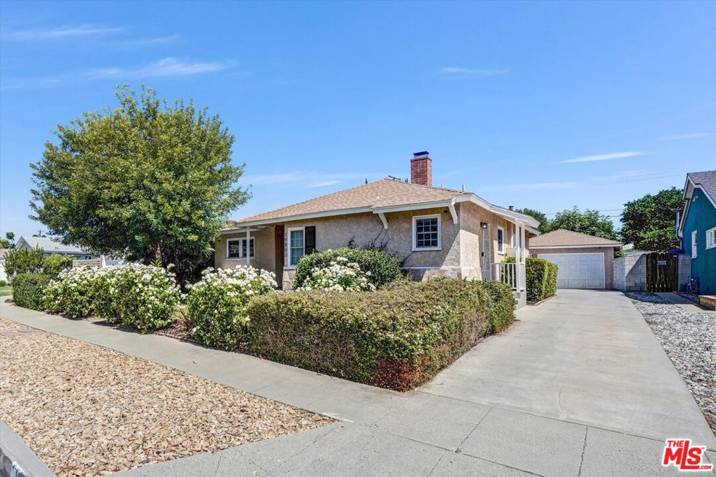 19803 Bassett Street — photo