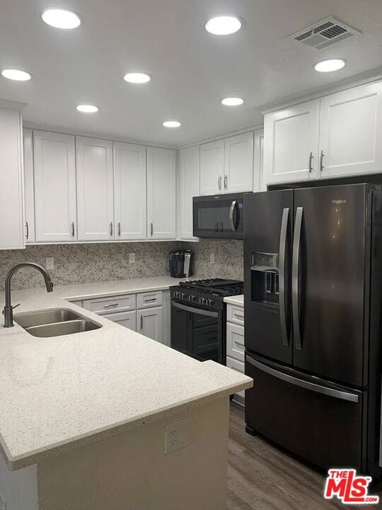 31200 Landau Boulevard 1004 — photo
