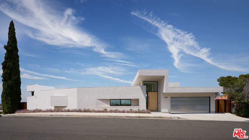 11411 Dona Teresa Drive — photo