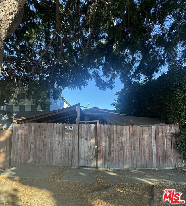 11416 Venice Boulevard — photo