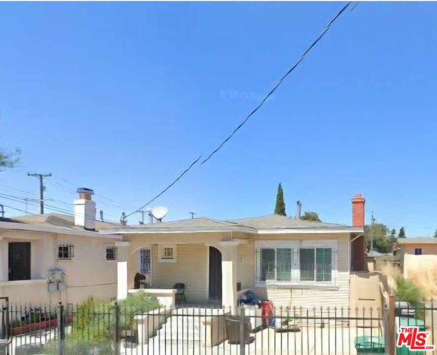 917 107th Avenue — photo
