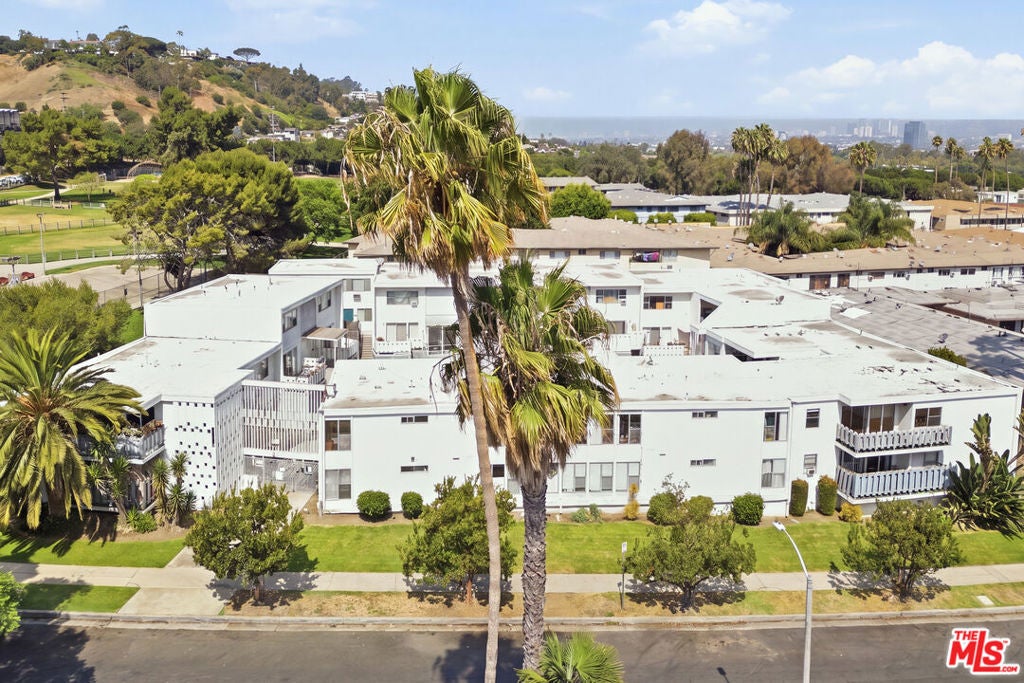 4065 Ursula Avenue 6 — photo