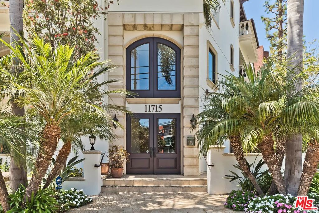 11715 Chenault Street 102 — photo