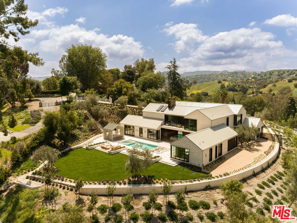 24172 Lupin Hill Road — photo